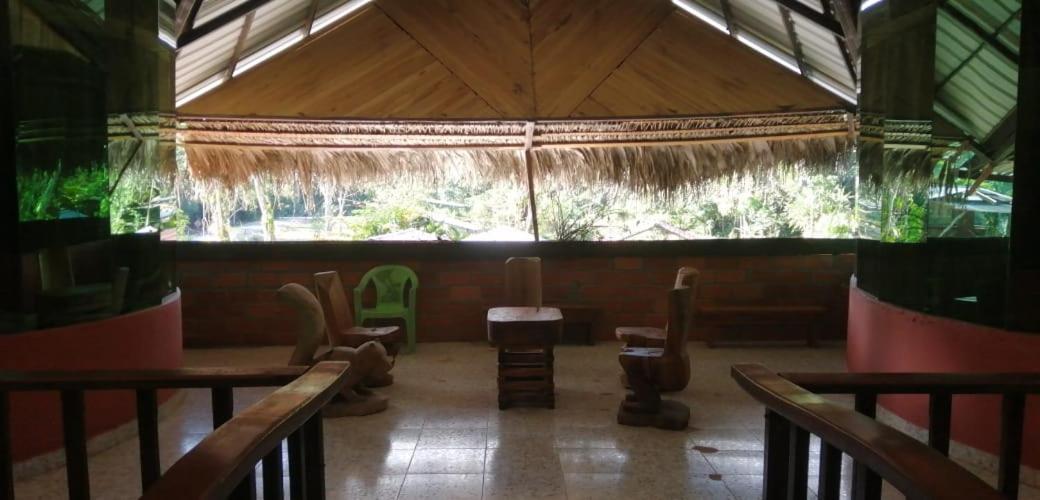Grand Selva Lodge & Tours テナ エクステリア 写真