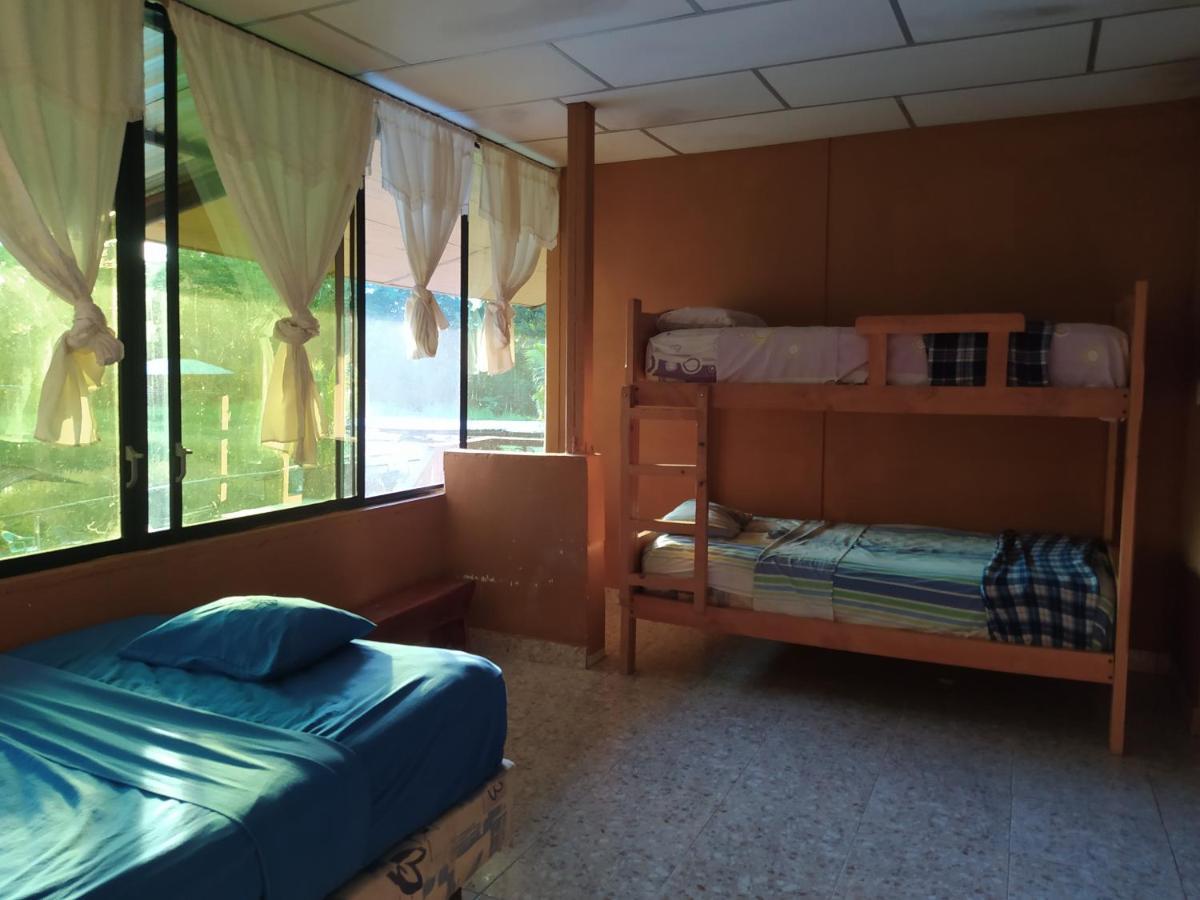 Grand Selva Lodge & Tours テナ エクステリア 写真