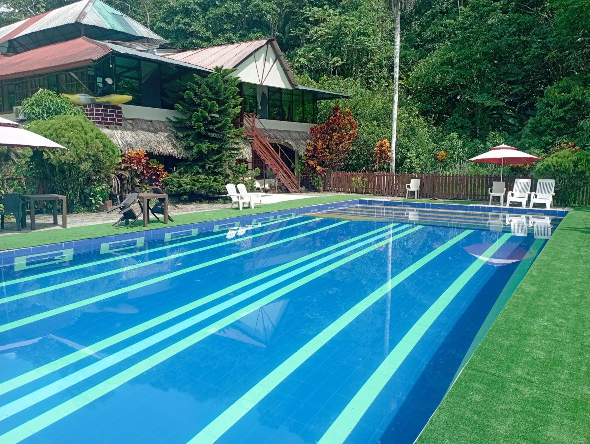 Grand Selva Lodge & Tours テナ エクステリア 写真