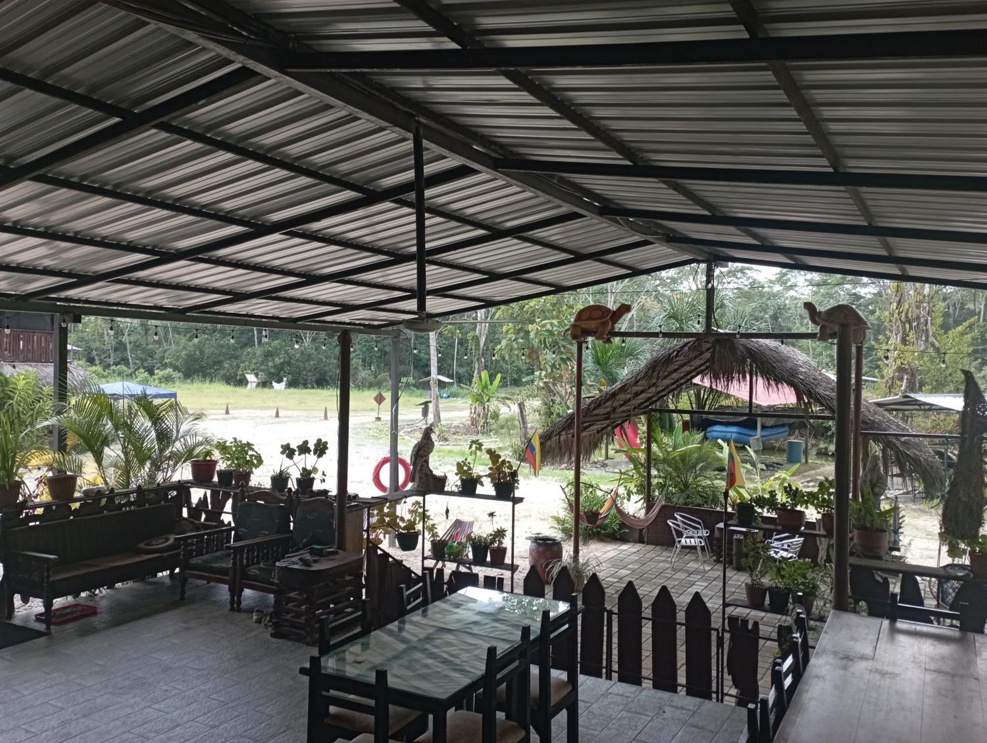 Grand Selva Lodge & Tours テナ エクステリア 写真