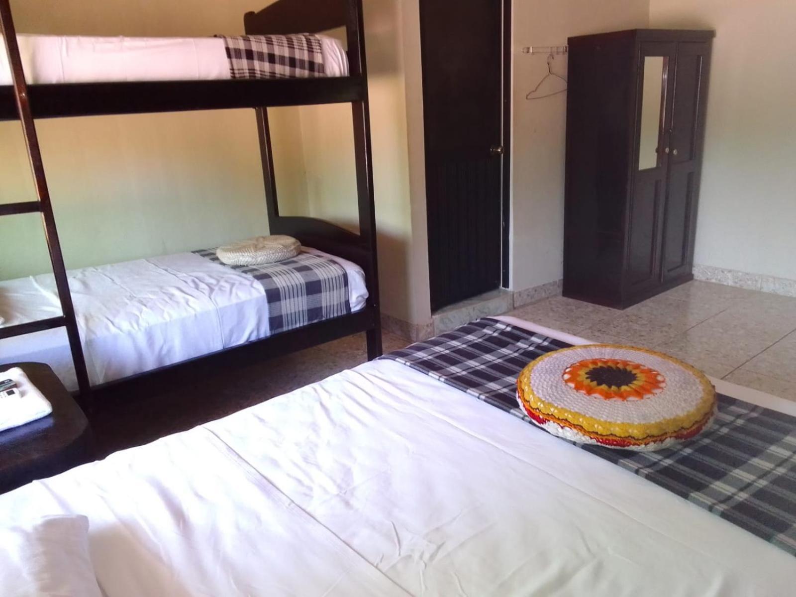 Grand Selva Lodge & Tours テナ エクステリア 写真